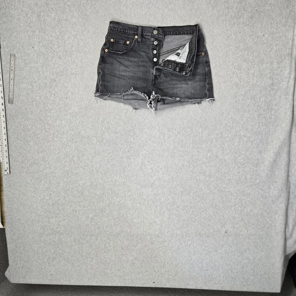 Levi's 501 Women Shorts W28 Gray Denim Jeans Grunge Button Logo